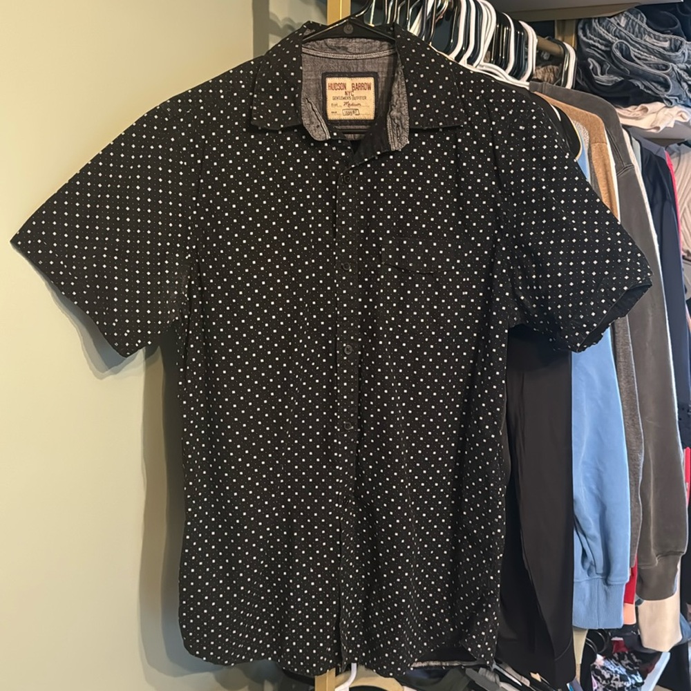 Hudson Barrow black short sleeve button up